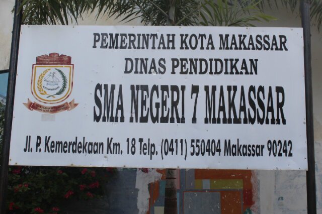 SMAN 7 Mksr Ini Sudah Mulai Berdiri Dan Di Fungsikan Pada Tahun 1982 | Berusaha Maksimal Dan Rajin Beribadah Adalah Kunci Sukses | sman07makassar@ymail.com #07#