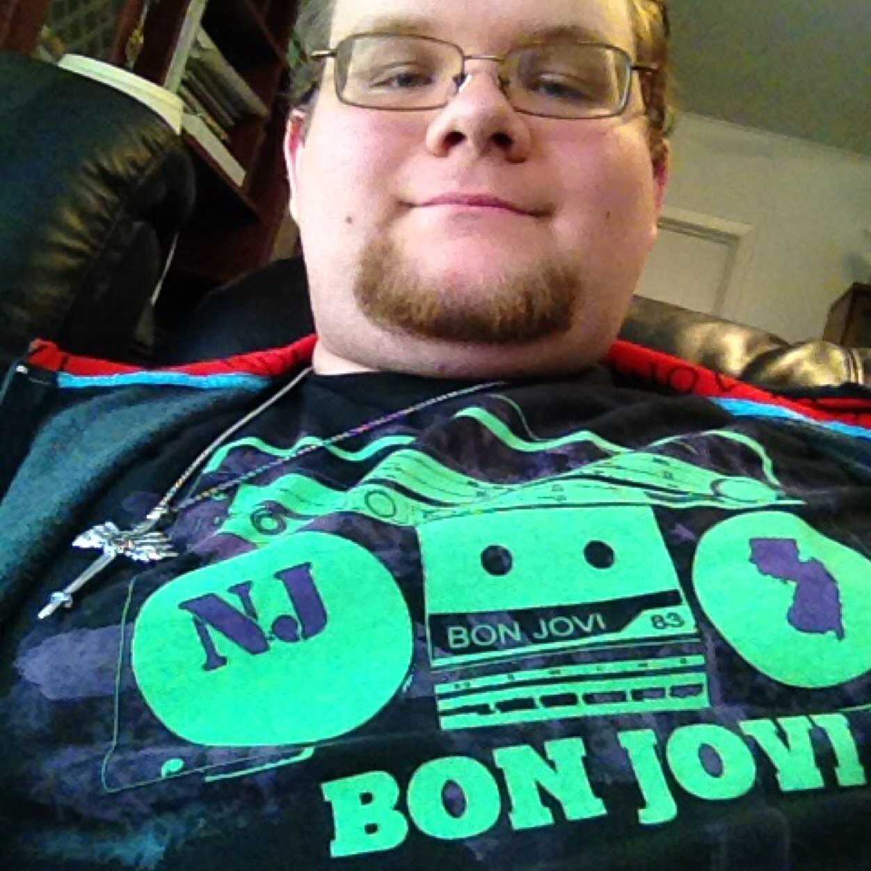 JMelt7's profile picture. Just a nerdy rocking Metalhead & Jesus Freak who draws sometimes and tries to live love.