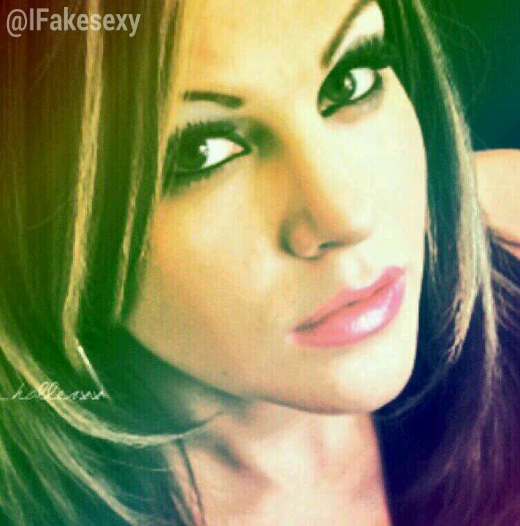 Sweet sexy strong. TNA knockout. Fuck with my family I will hurt you. ♥Les♥ Loving my @xxMadisonRaynex signed to @PWORPWrestling ♥