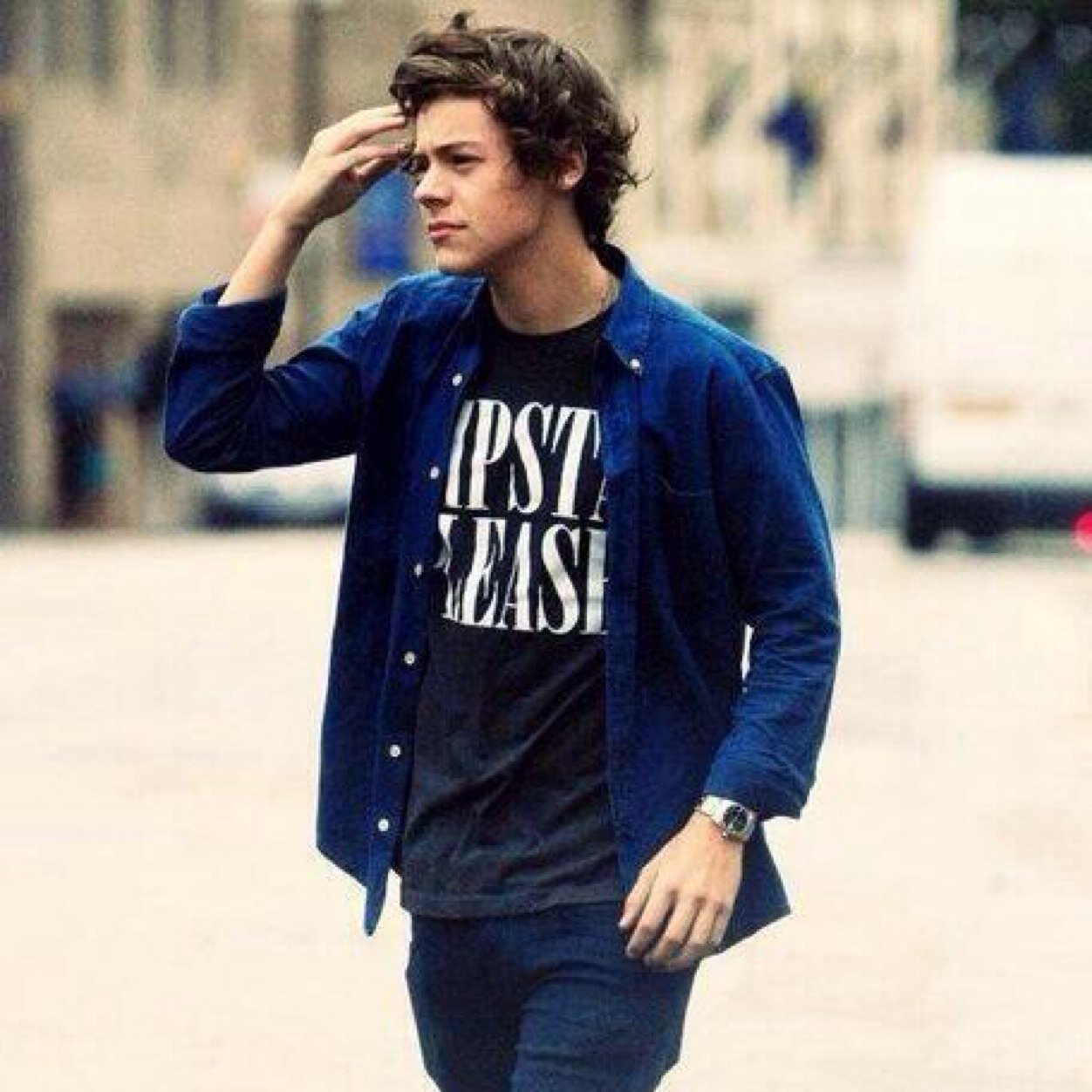 I just gave you a free follow, follow @harryleprechaun please, ill follow back, if i dont, ask :) xx