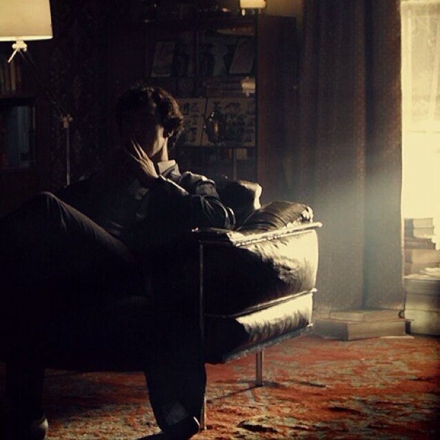 OfHatsAndCases's profile picture. Don't even try to think out loud, your IQ is much too low for that. Trying to be different for @OfCatsAndBodies.. /Trying./ || #Sherlolly || #RIPPaulWalker