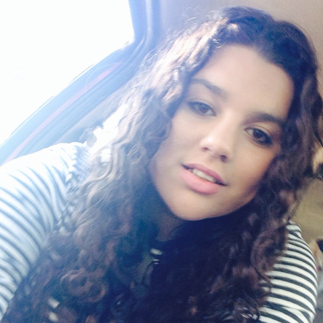 follow me and follow back love you all xx. and i love one direction kevin ortizand you muahaha 3 xx.