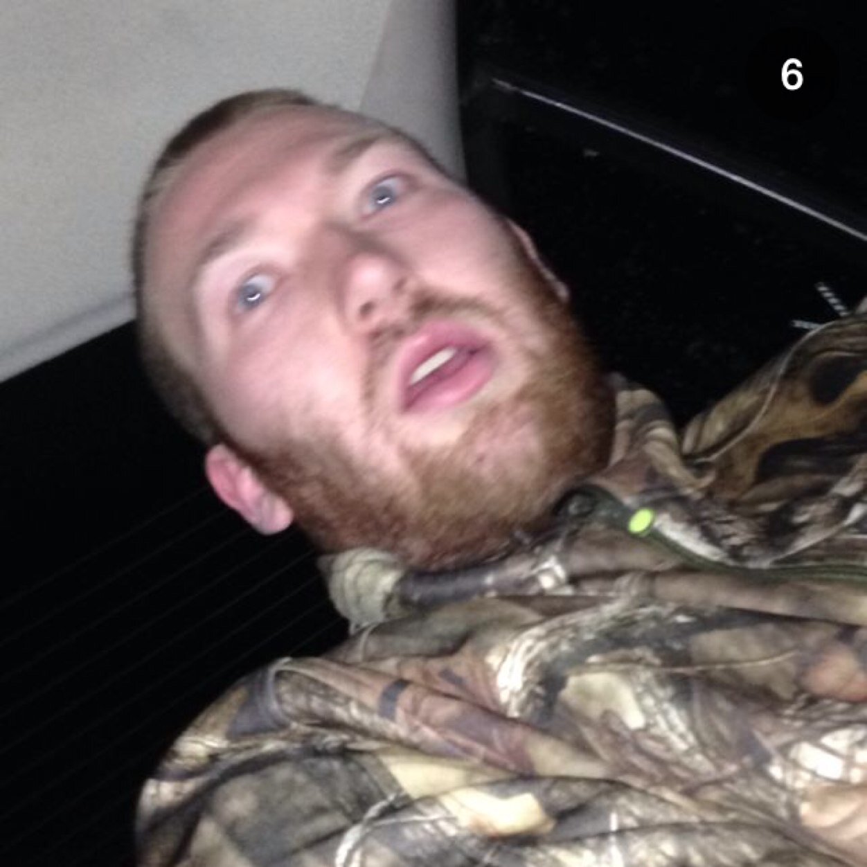 Pennsylvania Boy. Hockey fanatic. Cougar Hunter. Keg stand master. 24 years young. Drinking enthusiast. #Pens #Blackhawks