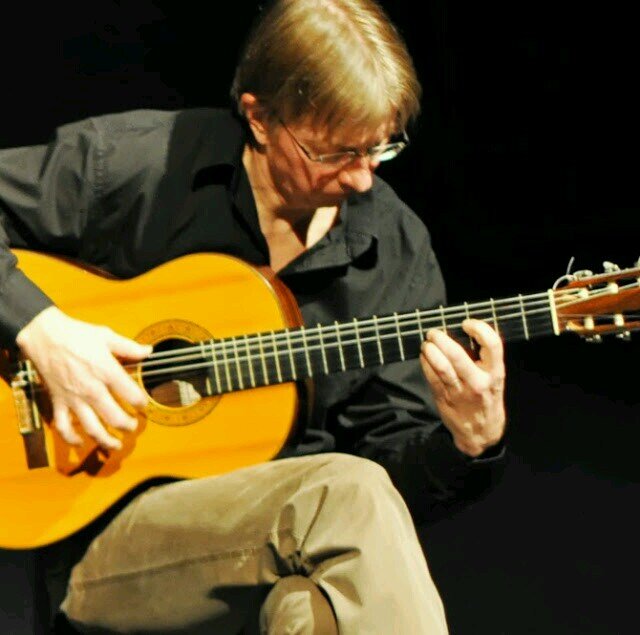 kitarastudio's profile picture. Classic guitar player