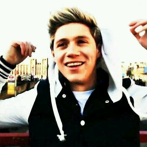 I wanna help you reach your goal, Please return the favor (: @Daniela__1D & @ImmaHugger