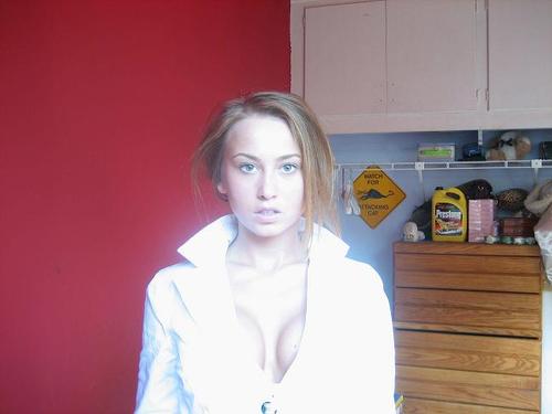 CrystalTan8's profile picture. 