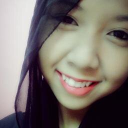 helllooosss you alll :) welcome to my profile .. meh kiss sikit :* you can call me M.Y.R.A :) TAKEN sudaa by @zamirzamri3