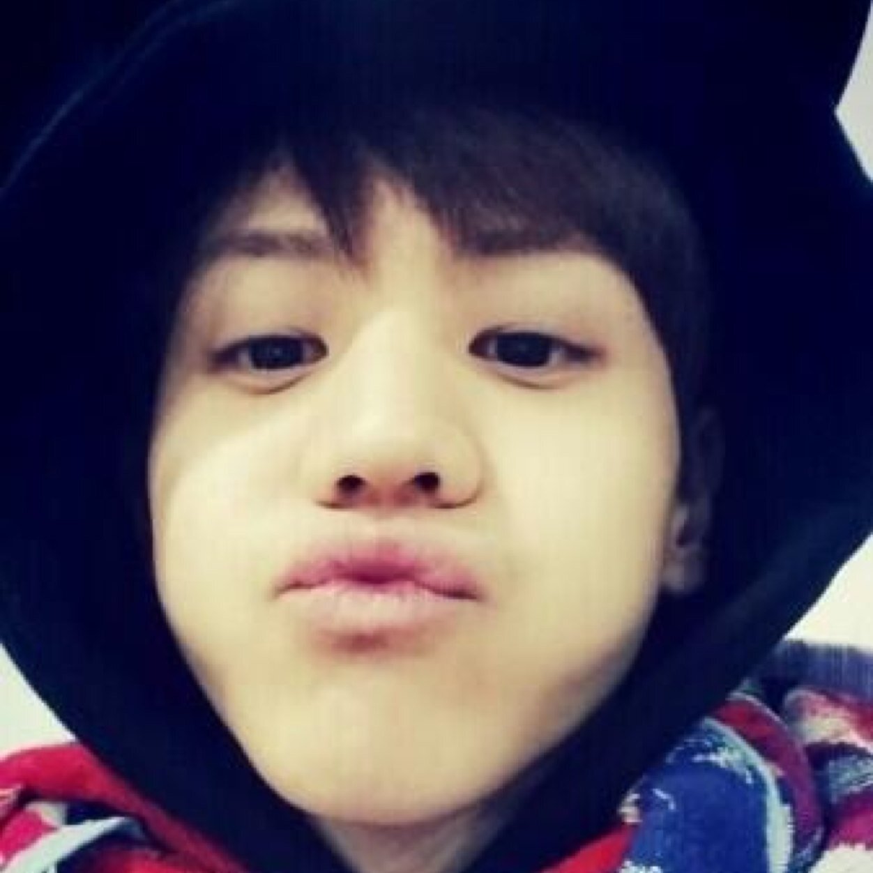 ผมยังโยซอบบอท :D ผมเป็นลูกลิงและเป็นนินจาสายดำ ชอบแวบไปแวบมาชอบซุ่ม แต่ผมชอบคุยกับทุกคนนะครับ ฮ่า ๆ