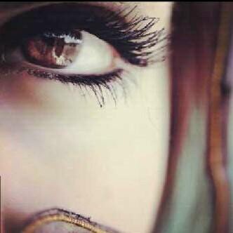 d_alali_3's profile picture. خلقت حساسهه فقط اريد من يراعي ذالك »