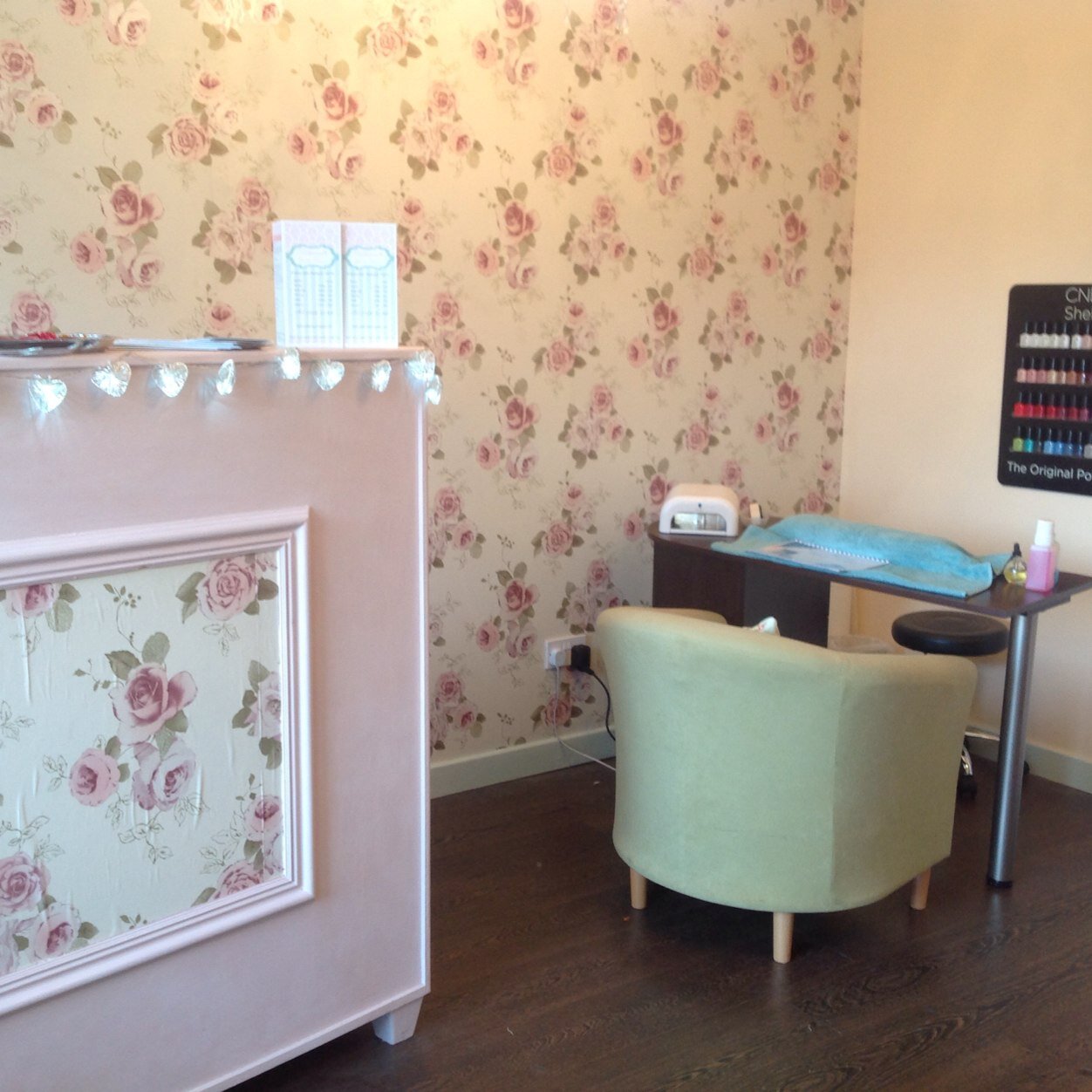 A fabulous beauty parlour with a unique vintage feel, located the centre of Hartlepool offers facials, waxing, lashes, spray tans, body wraps and make up X