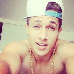 Twitter para divulgação de instagram SIGAM @instrapop_ DIVULGUEM Utilize nossa tag #instrapop_ na sua melhor foto!