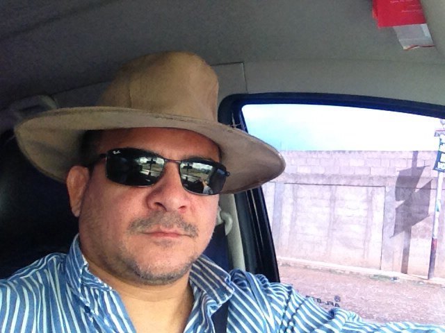 Ingeniero en Informática, Profesor Universitario de la UNEFM, Cinturón Negro en Judo. Carpe Diem, 