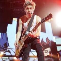 Niall is just perfect...[I'm sorry for a error, I'm french]
