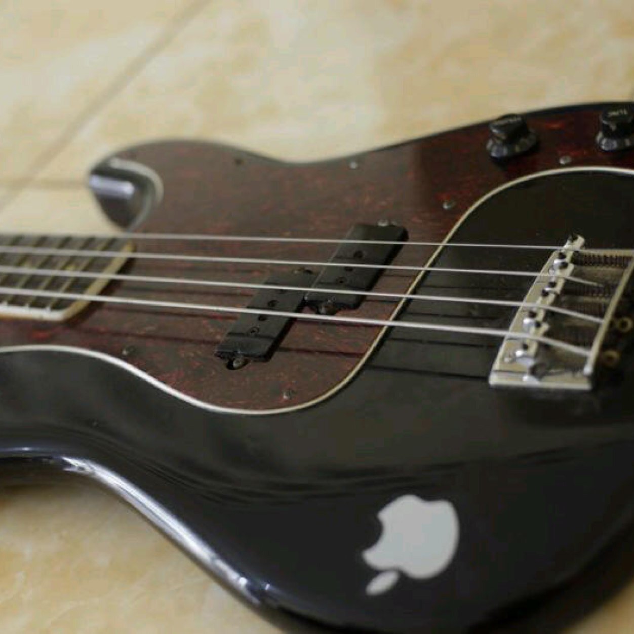 hendrarusman's profile picture. 