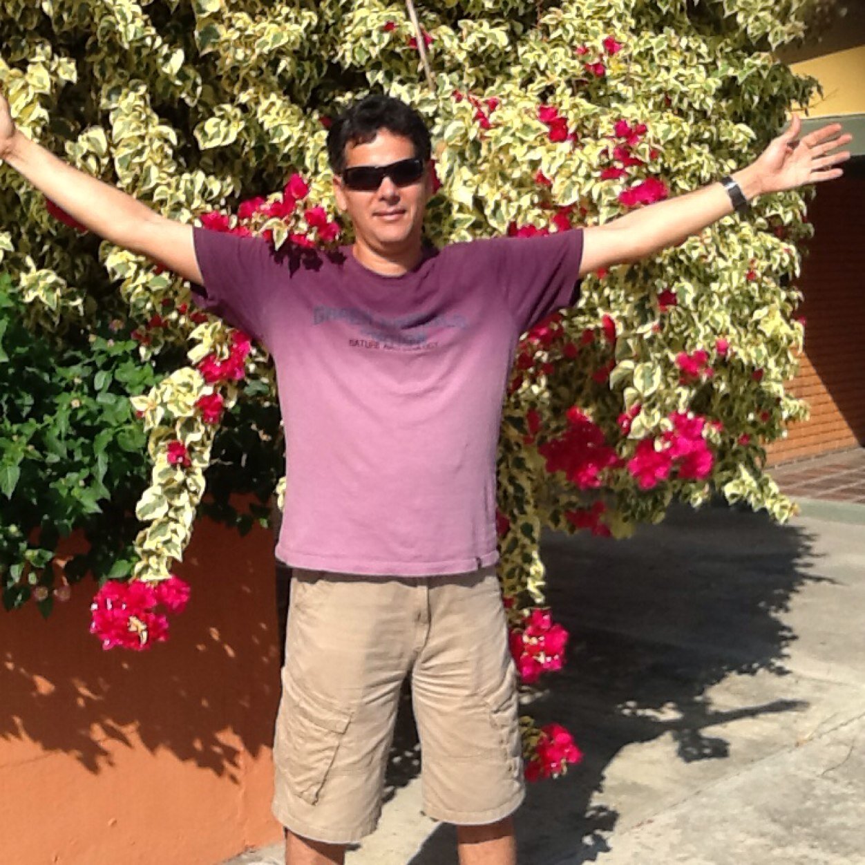 carlosandresber's profile picture. USR.LIC.ADM. Mercadeo.UPEL.Profesor Universitario.UBA.Consumo masivo.CIudadano de a pie.Fiel creyente de la justicia e igualdad social.Caracas.