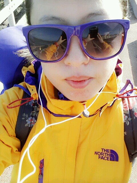 aemi1004's profile picture. 지금의우울함이내일의기쁨으로바뀌길기도합니다