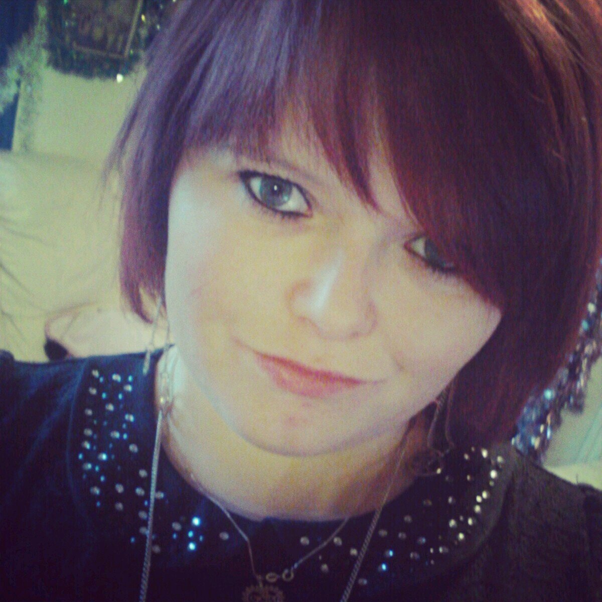 21 . herne bay . single . mum . evah-rose . wants love . romance . fun . giggles . happy .  forever . smoker . like to party . have a drink . a laugh . ♡♥♡