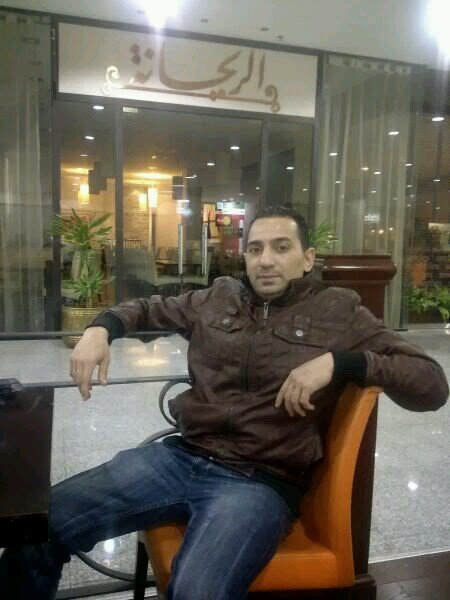عايز فلوس