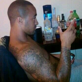 jamoletmelive's profile picture. You see me, whole different gravy..