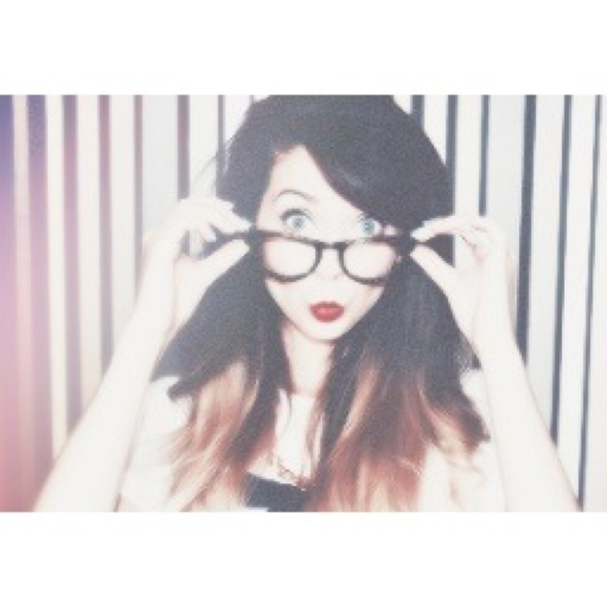 Zoe Sugg || single ma mi amano tutti sry || Mils || Jade || Cara