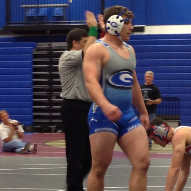 Two time UIL Wrestling state champ 220lbs, Texas Forever, just roll with it http://t.co/w5gQczpUjm