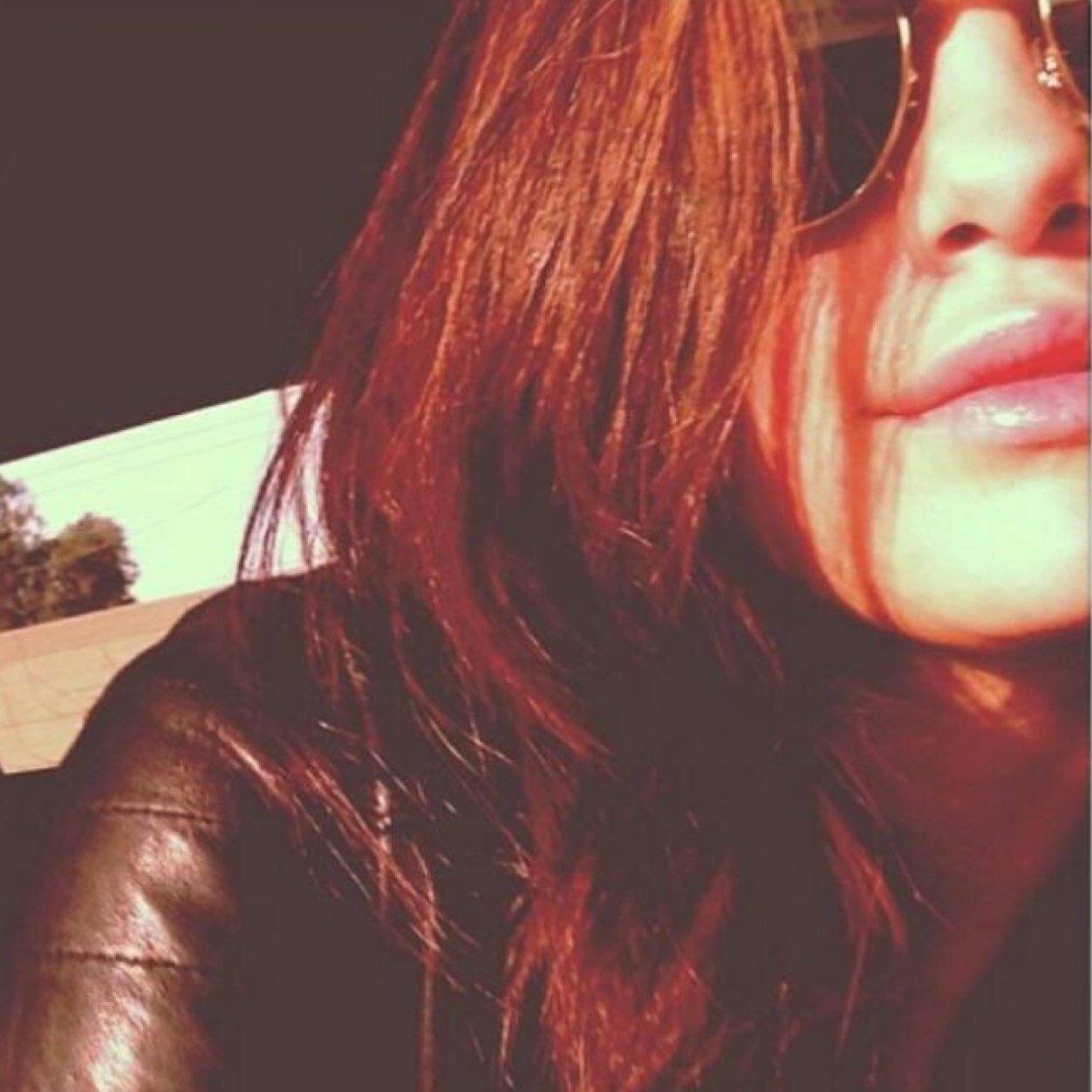 Hey real Selena Gomez here this is my new account!!! I am a 100% real.....███ dont believe dont add! add my slype: selenareal.123