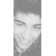 follow @zaynsniglet bc she generously gave u this followwww! tweet her kevin is alive for a follow back xx