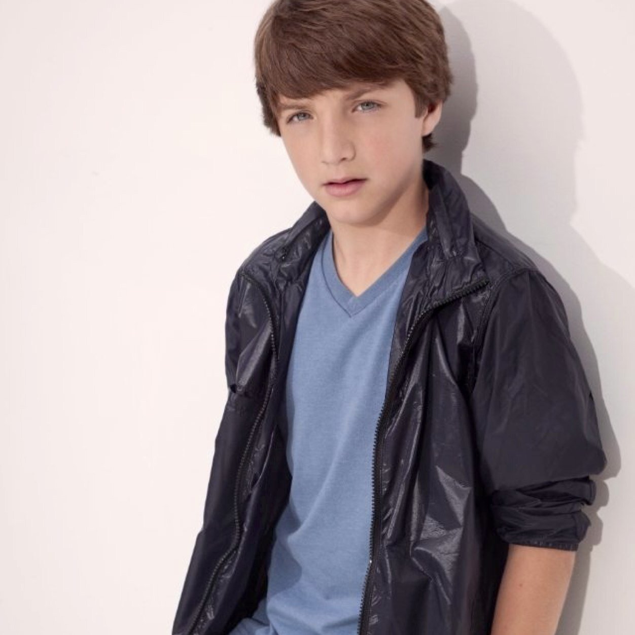 Son_Of_Kirk's profile picture. my parents are @JimKirkOfficial and @LilliAnnaDiAnne . always getting into trouble.#single #StarTrekRP