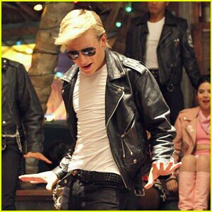 Brady:#Surfer #Biker #Calm #LovesMack #WestSideStory is my favorite movie #Single #Little Sister is @ImPeytonList__