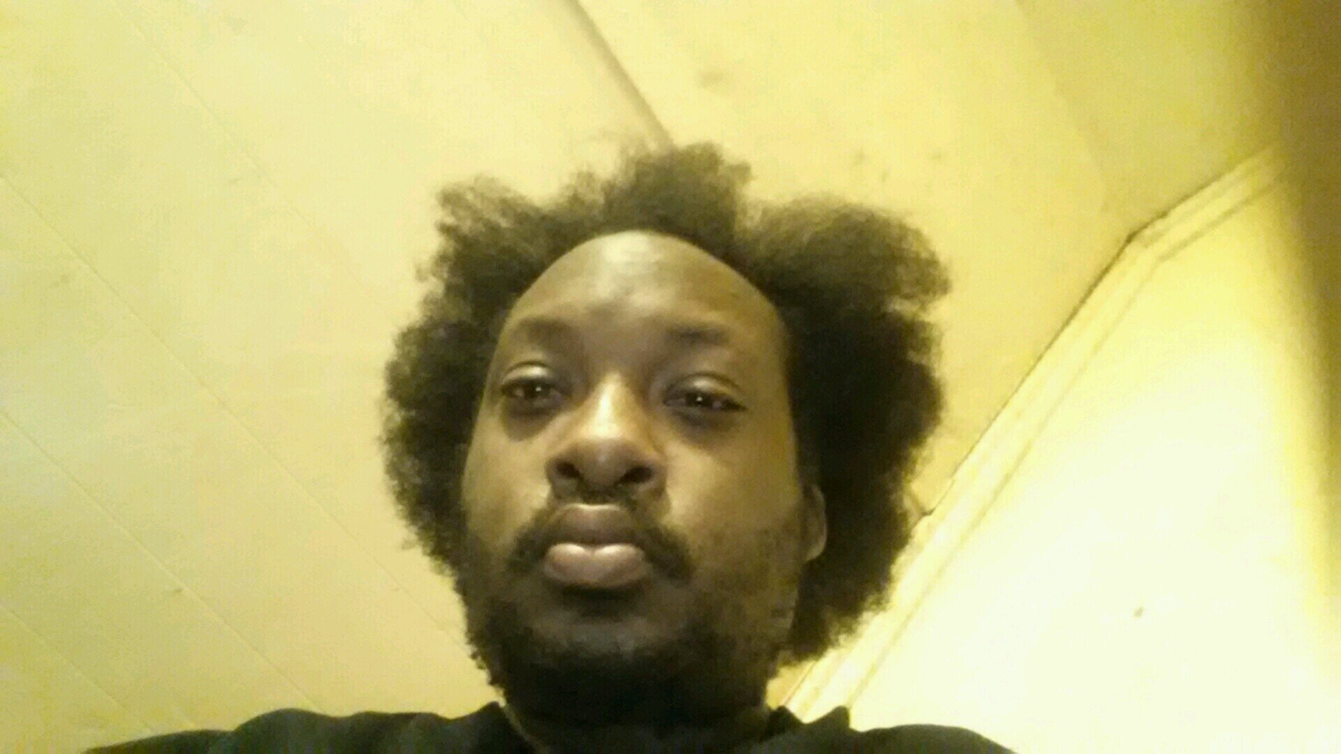 MeechieHugley15's profile picture. 