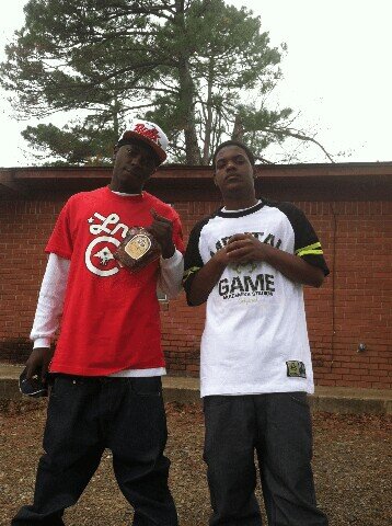 im jus a ngga dat do my own thing ion trust nobody and ion fck wit many cuz im hated by plenty