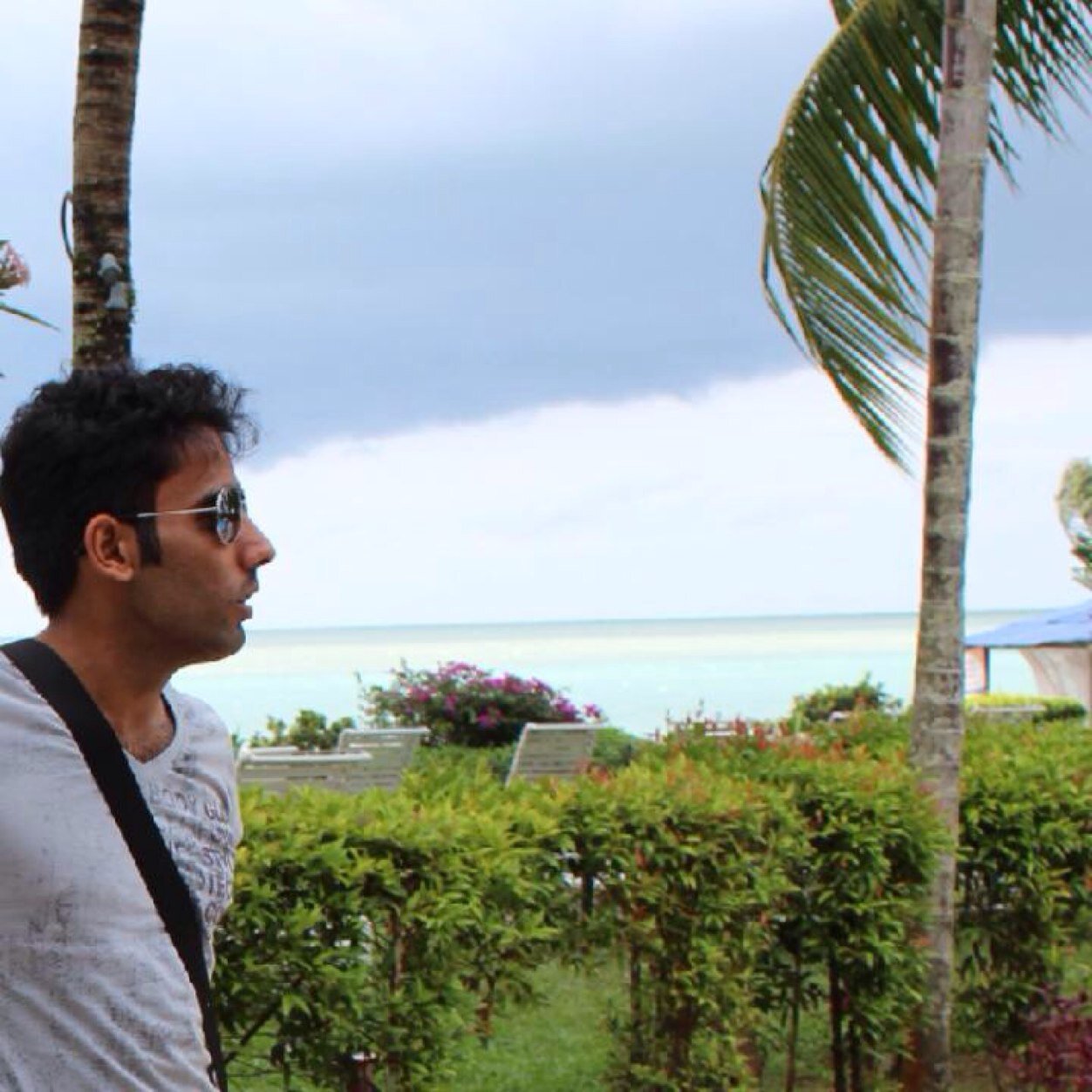 saleh0281's profile picture. التويتر وباقي برامج التواصل الاجتماعي
أتغيب عنها وقت انشغالي واجتماعاتي