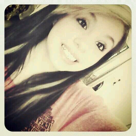 andgomez54's profile picture. Life is simple  -eat -sleep -playsoftball  happily taken