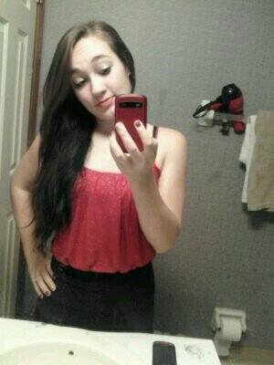Im Katelynn , im 18, I stay in ATL, Taken by the best 6/25/13 Follow me. (:
