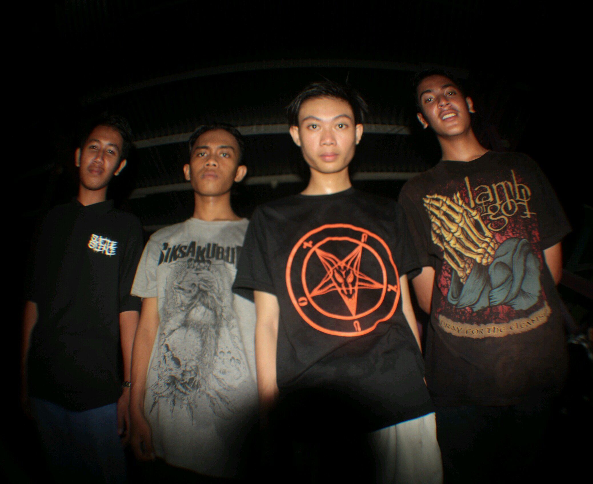 RISE OF DEATH FUCKIN METAL BAND SINCE 2011 FROM SANGGAU | 5 BASTARDS : @Dhanan666 @Denysumantrii @DestaEkoSaputra @Yudhapraatama @Mr_Ishak666