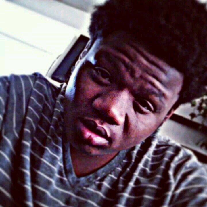 Kik Chunkyy_27. Follow me, ill follow back. Just somebody that's tryna come up in this cold world. Dream is to live in Cali.