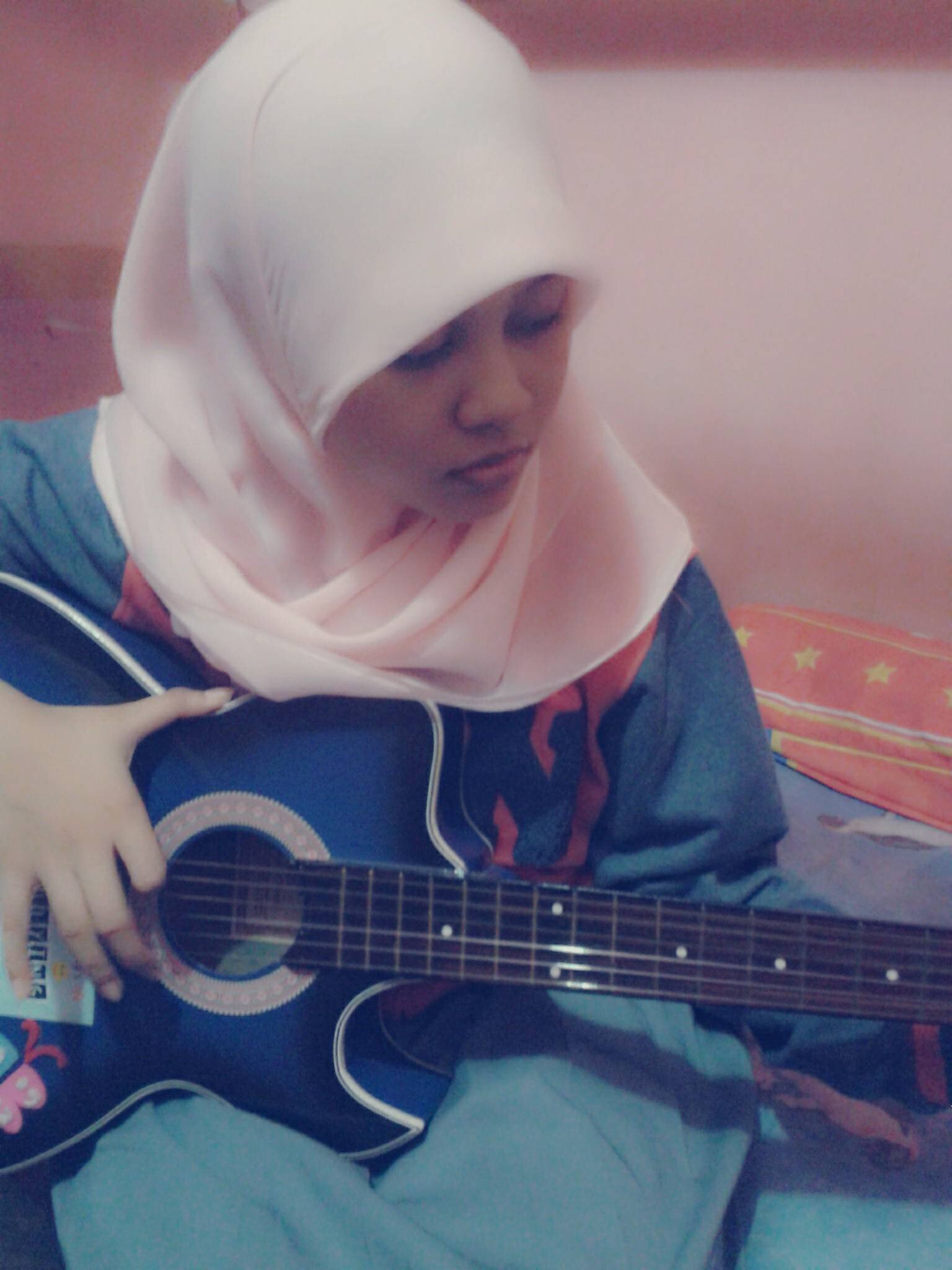 enjoyed about my life, keep the only love to allah and take care each other
Love music ever