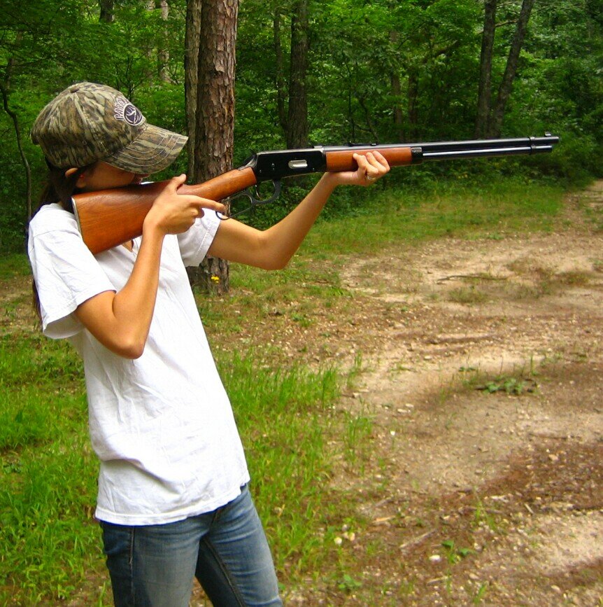 mandy_pandy10's profile picture. The LORD is my light and salvation.- Psalm 27:1