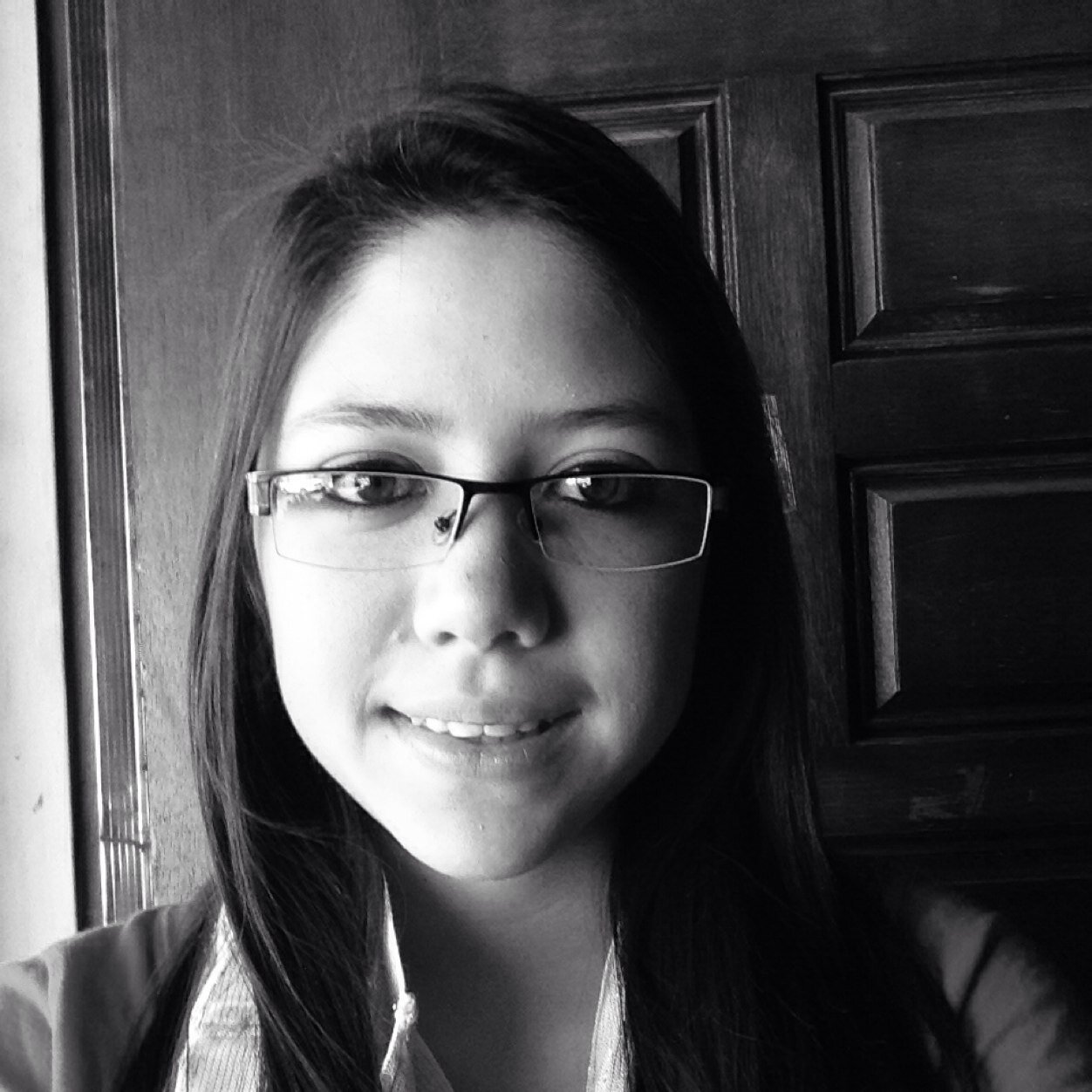 ebarrandey_26's profile picture. im in me mums car...vroom vroom