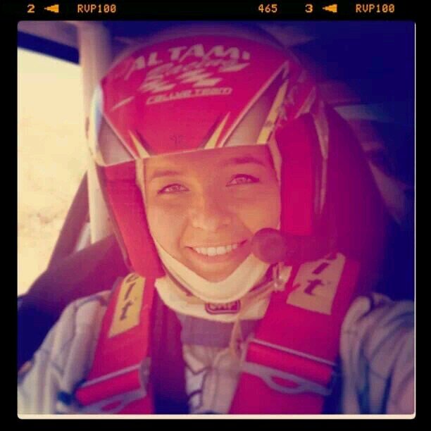 Mi vida, mis seres queridos, mi mundo el motor y mi pasión los rallyes. Piloto y Copiloto de Rallys ;) Una vez que conoces el peligro no puedes vivir sin él.