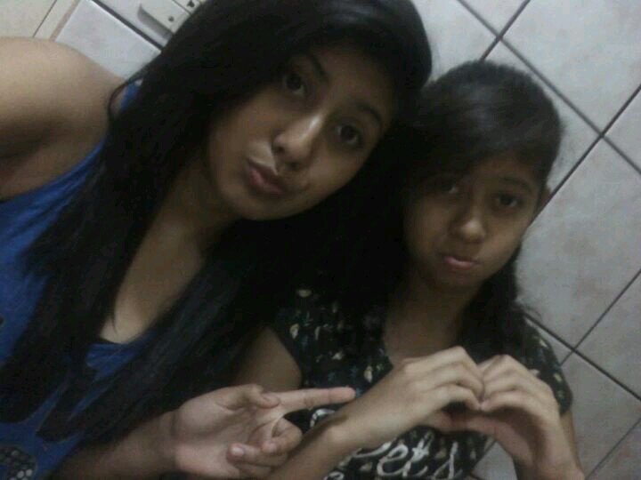 1.60|15|Fiel,celosa,Soñadora..Viviendo la misma Mierda todos los dias. Sonrio y Suspiro por Alguien ||| Pero odio el Amor ♥ 2014 ♥ Electronica & Rap..
