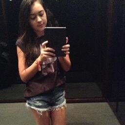 ''Em algum lugar para relaxar, vou pedir para os anjos cantarem por mim , pra quem tem fé a vida nunca acaba'' ;D