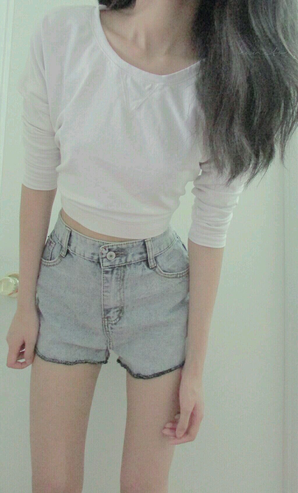 (Instagram: skinnyistheway_ )16 yrs; sometimes i just want to disappear ; GW1: 120 lbs GW2: 105 lbs UGW: 90 lbs
