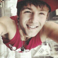 sou Emblem fã dos gostosos @EmblemThree ❤