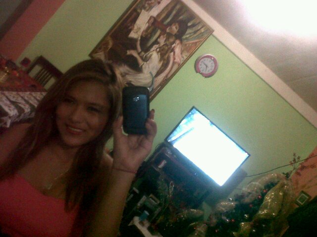 Amigable,super buena gente , m encanta la farra stoy pa las q sea .,odio las mntiras , amo a mi familia ..!!!