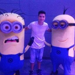 waaazaa me llamo pía tengo 14 años y amo a big time rush son mi vida sin ellos no se que haría amo su música y todo lo que surge alrededor de ellos I love BTR3