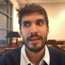 Ingeniero Comercial UC, colegio Alianza Francesa, amante del buen fútbol y de la buena compañía