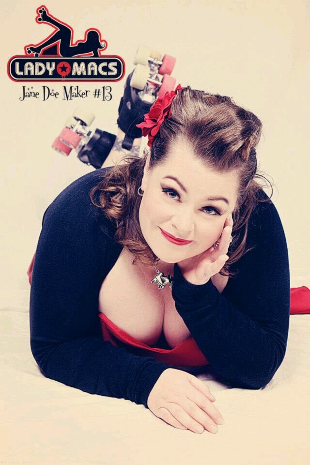 janedoemaker's profile picture. 