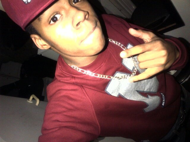 youngzz_98982's profile picture. 