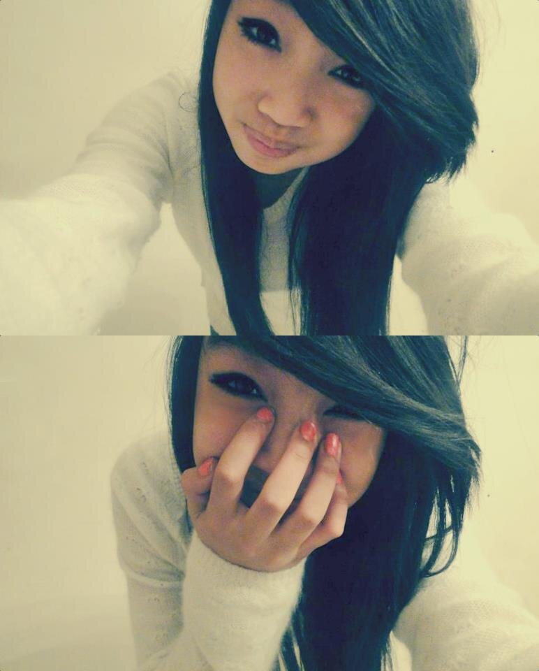 Coucou moi c'est Camille♥
Maman, ma vie♥
Un manque, papa♥
ma petite cousine d'amour♥